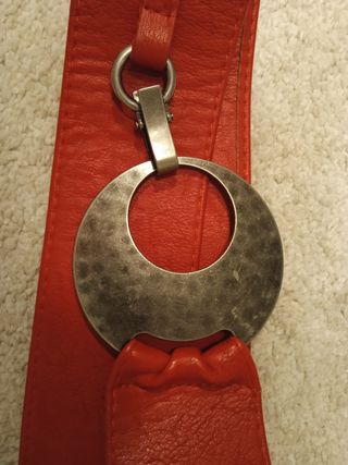 Cintura donna rossa con fibbia metallo