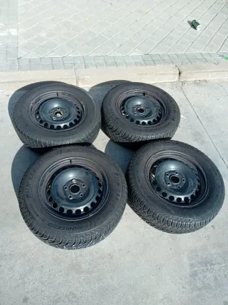 Ruedas de coche  completas,nuevas 200km