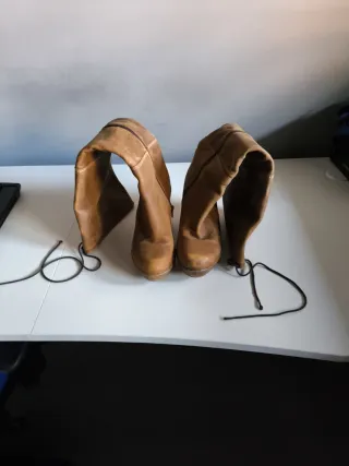 Botas altas marrones