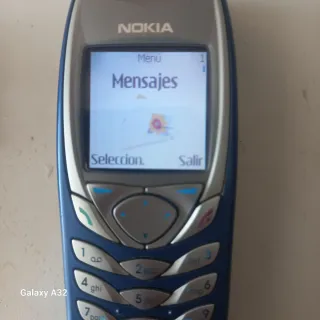 Nokia 6100 azul/plata vintage