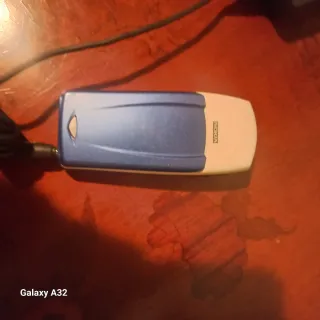 Nokia 6100 azul/plata vintage