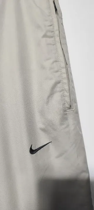 Pantalones Nike Beige vintage de los 2000