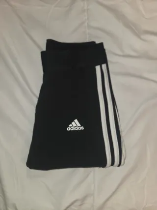Mallas Adidas Negras con Rayas Blancas