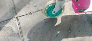 Patinete infantil en buen estado.