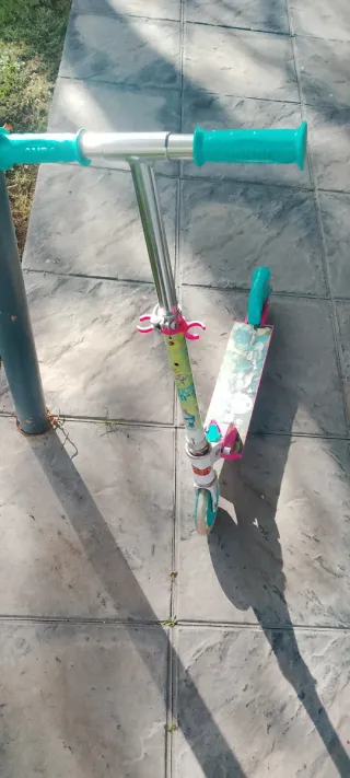 Patinete infantil en buen estado.