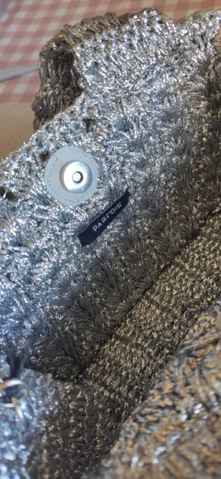 Bolso de fiesta plateado.Nuevo Parfois