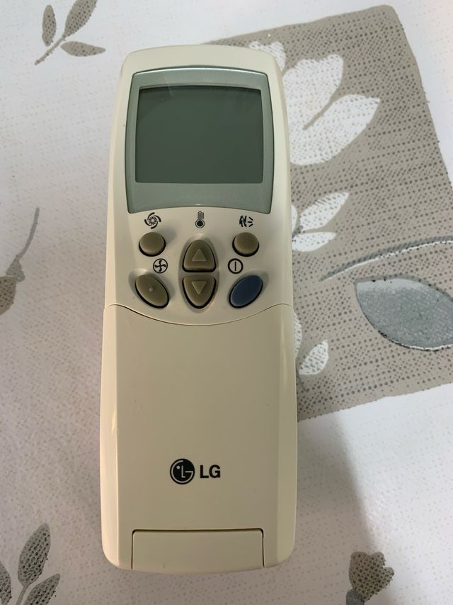 Mando LG Aire Acondicionado 6711A20010B