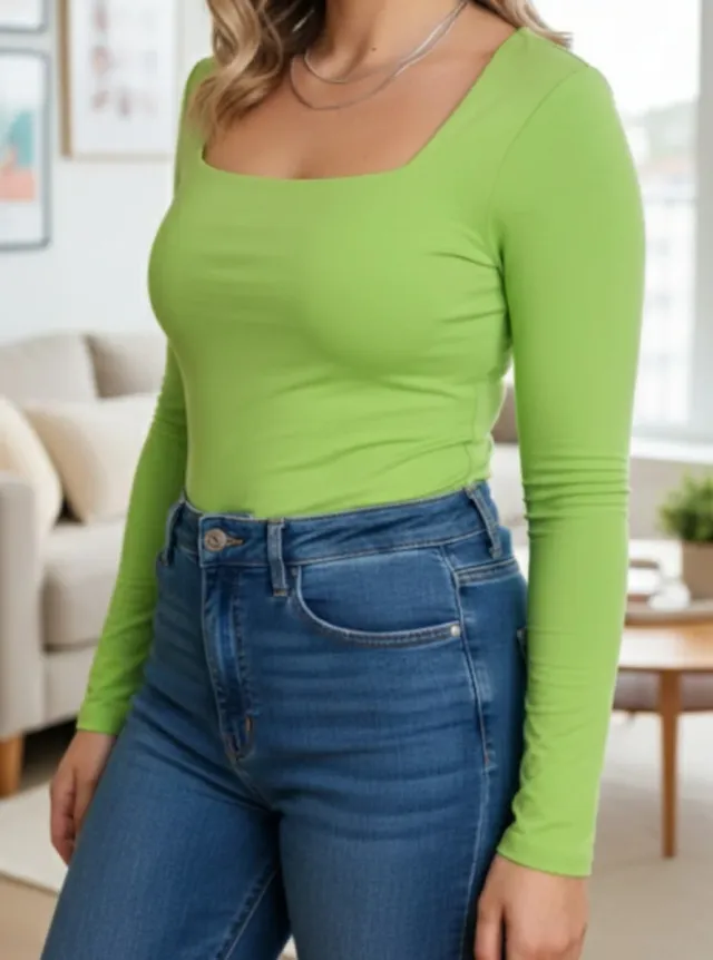 Top H&M verde escote cuadrado talla L