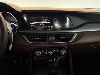 Alfa Romeo Stelvio 2.2 Diésel 154kW (210CV) Executive Q4