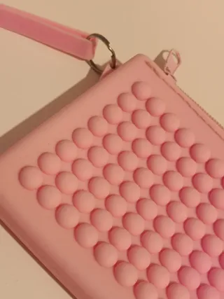 Astuccio in gomma rosa