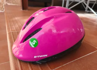 Casco rosa infantil para bicicleta