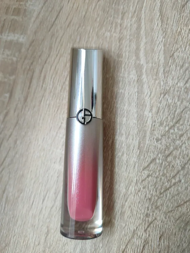 Giorgio Armani Prisma Glass Icy Plumper 34