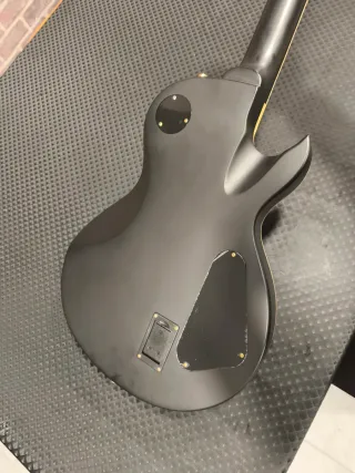 Guitarra Zurda Harley Benton Negra