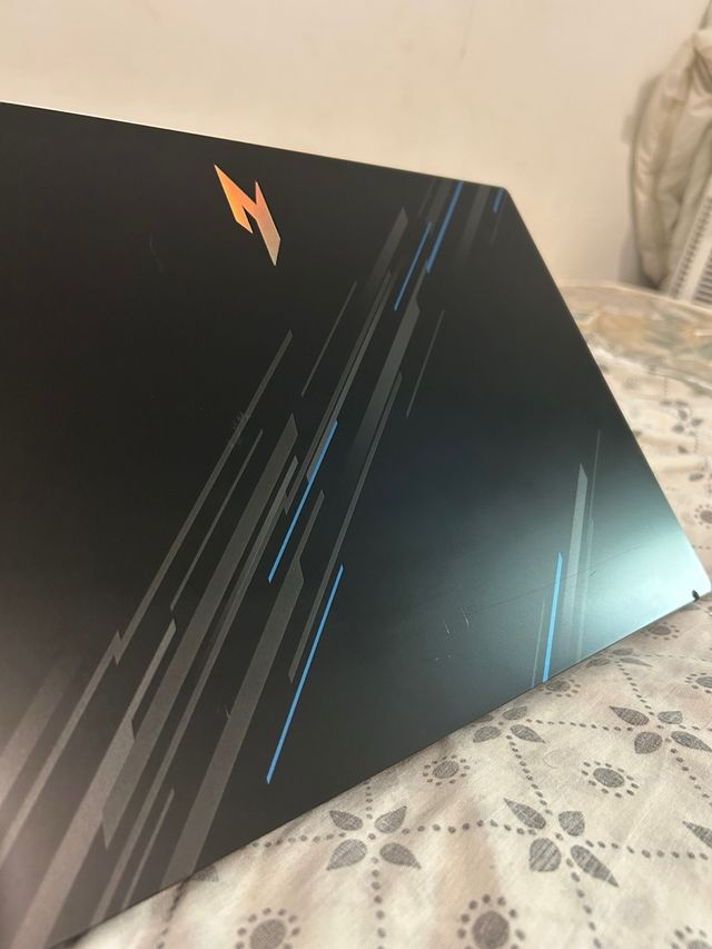 Portátil Gaming Acer Nitro V 15