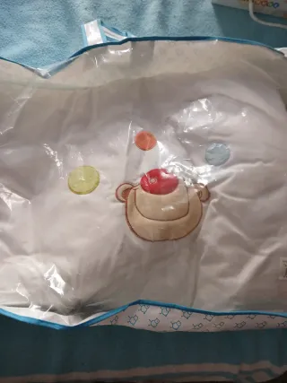 Edredón y chichonera cuna oso