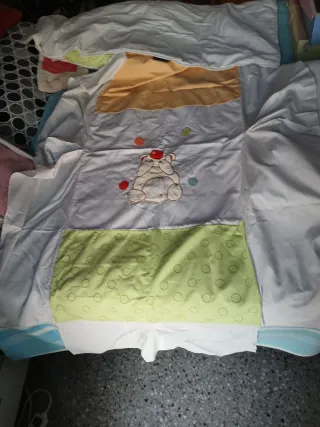 Edredón y chichonera cuna oso