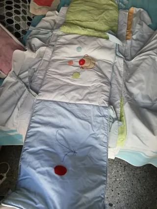 Edredón y chichonera cuna oso