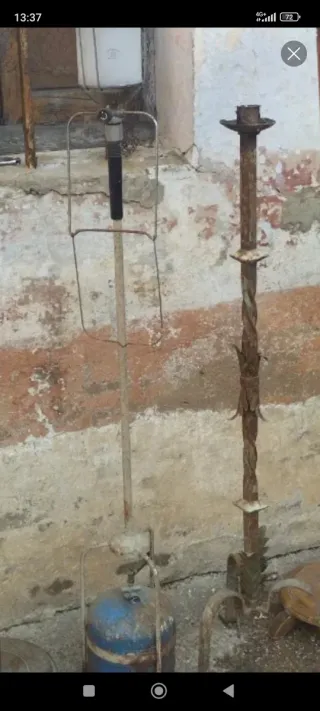 Lámpara de pie porta cirios