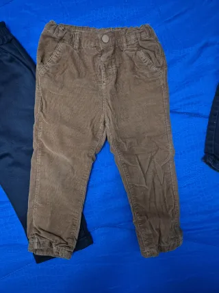 Pantaloni bambino taglia 92