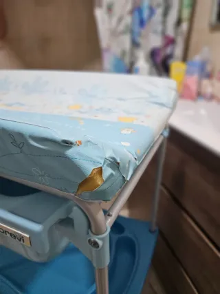 Bañera y cambiador para bebé Brevi