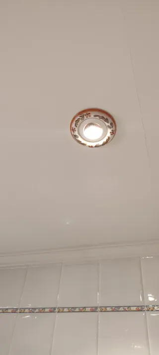 Embellecedor lámpara techo floral