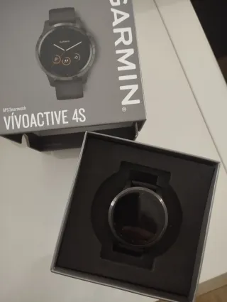 Garmin Vivoactive 4s ¡Tu entrador siempre contigo!