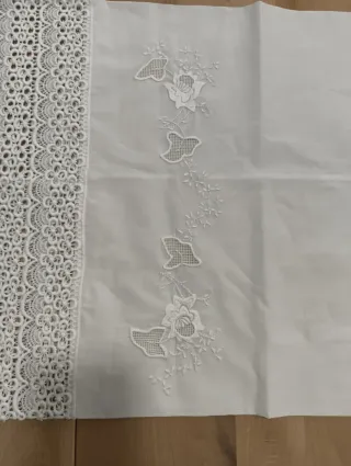 Sábana y funda de almohada con encaje hecho a mano
