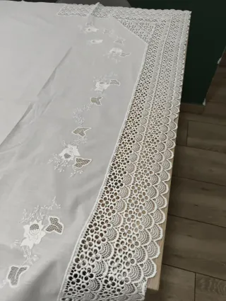 Sábana y funda de almohada con encaje hecho a mano