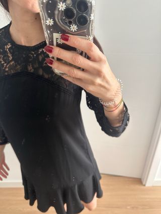 Vestido negro encaje