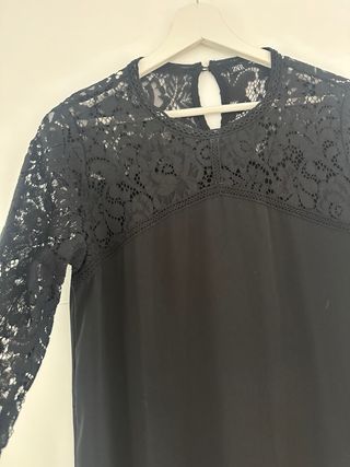 Vestido negro encaje