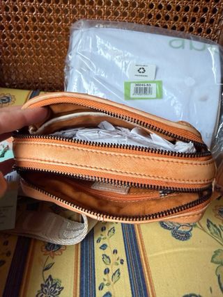 Bandolera piel  abbacino sin estrenar