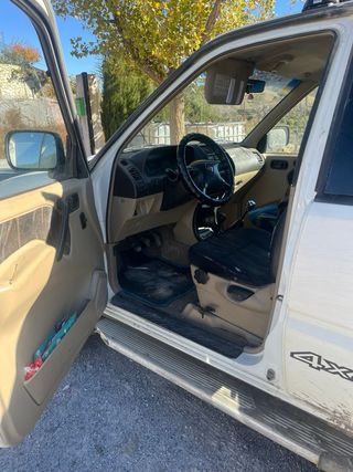 Nissan Terrano II 2001