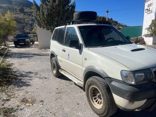 Nissan Terrano II 2001