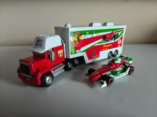 Camión Mack y Coche Francesco Bernoulli Cars