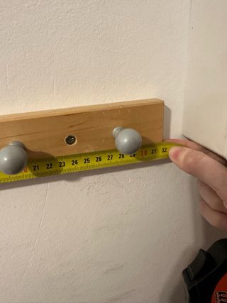 Colgador de madera con 4 ganchos