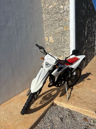 Beta RR 50 2T Estándar 2021