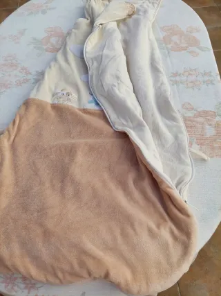 Saco bebé . Medidas en descripción