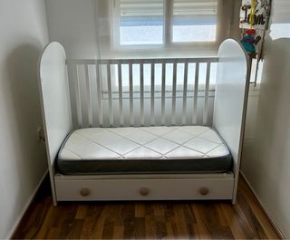 Cuna IKEA blanca 120×60 con cajón – nueva