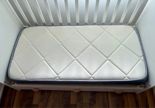 Cuna IKEA blanca 120×60 con cajón – nueva