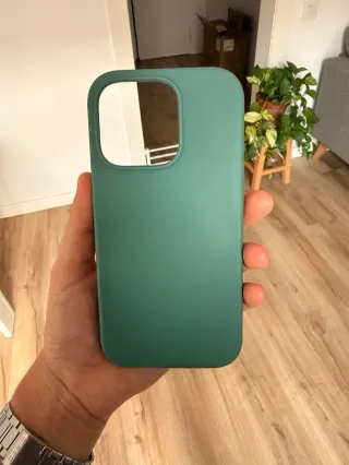 Funda iPhone 16 Pro Nueva