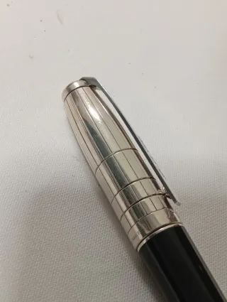 S.T. Dupont Boligrafo Plata