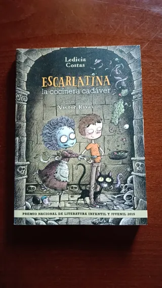 Lote de 10 libros juveniles.