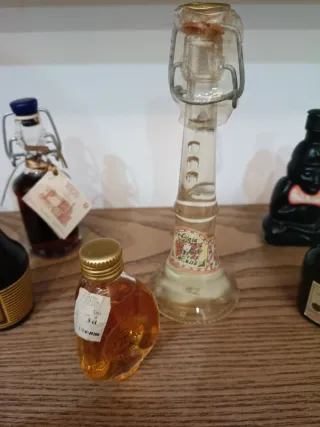 Stock 8  bottiglie vintage