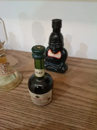 Stock 8  bottiglie vintage