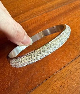 BRACCIALE RIGIDO IN ACCIAIO E CRISTALLI “STROILI”