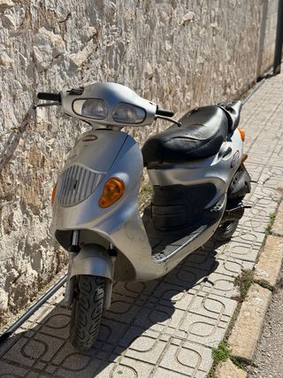 Daelim Message 50cc Scooter.