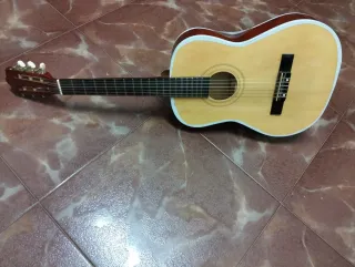 Guitarra Acústica Clásica