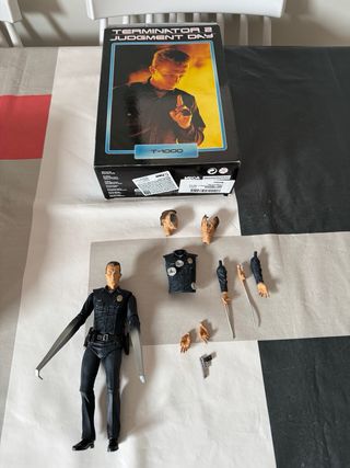 3 Figuras Terminator T-800 y T-1000. Negociable