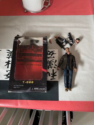 3 Figuras Terminator T-800 y T-1000. Negociable