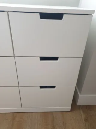 Cómoda NORDLI Ikea 9 cajones blanca